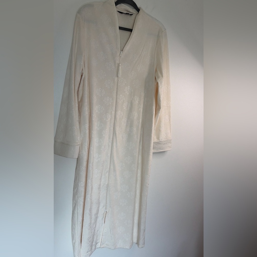 Noire Jasmine Rose RobeLuxurious Soft Cream Women's XL Zipper
